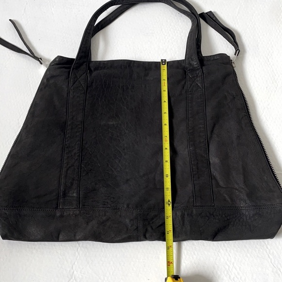 Ultra Soft Lamb Leather Large Tote - Picture 3 of 16